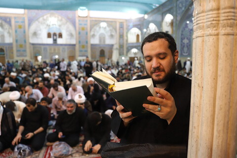  مراسم قراءة دعاء عرفة في مرقد السيدة فاطمة المعصومة (عليها السلام)