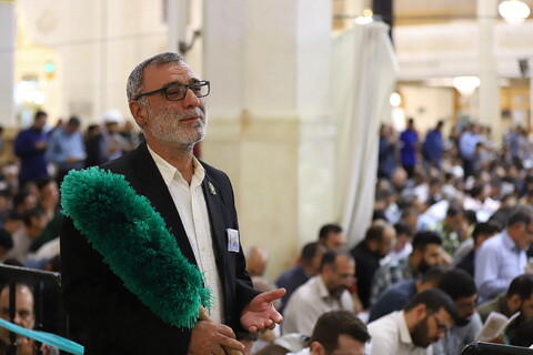 مراسم قراءة دعاء عرفة في مرقد السيدة فاطمة المعصومة (عليها السلام)