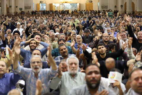 مراسم قراءة دعاء عرفة في مرقد السيدة فاطمة المعصومة (عليها السلام)