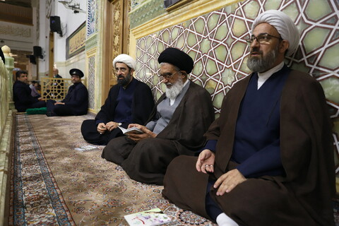 مراسم قراءة دعاء عرفة في مرقد السيدة فاطمة المعصومة (عليها السلام)