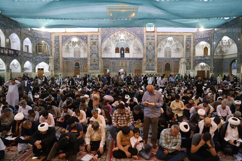 مراسم قراءة دعاء عرفة في مرقد السيدة فاطمة المعصومة (عليها السلام)