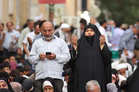 مراسم قراءة دعاء عرفة في مرقد السيدة فاطمة المعصومة (عليها السلام)