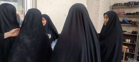 تصاویر /فعالیت و همکاری طلاب مدرسه علمیه فاطمه الزهرا ساوه در برگزاری دعای عرفه