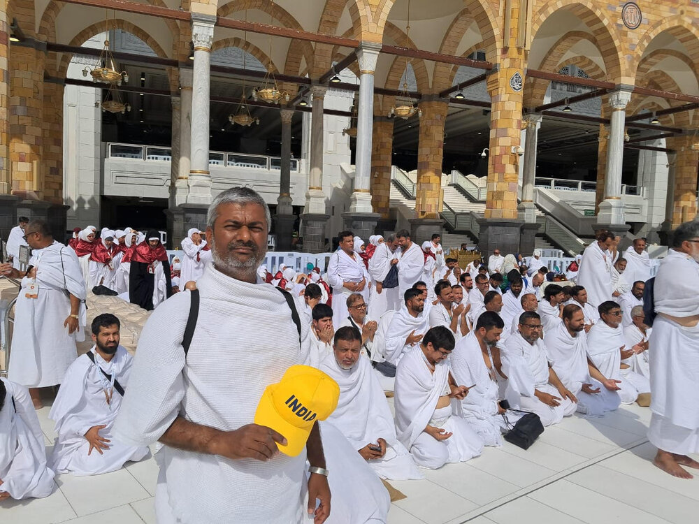 हज इस्लाम में सभी इबादत का ख़ुलासा है, अराफा का दिन दुआ का दिन है