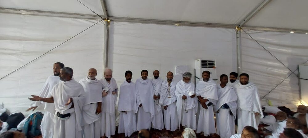 हज इस्लाम में सभी इबादत का ख़ुलासा है, अराफा का दिन दुआ का दिन है