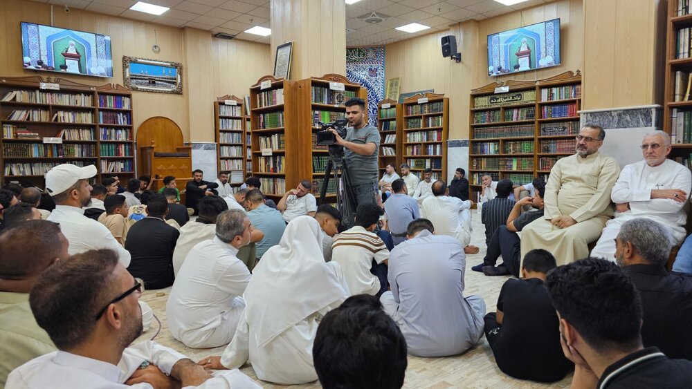 آية الله اليعقوبي: إن مما نظهر به مودتنا لأهل البيت (عليهم السلام) إقامة مجالس ذكرهم