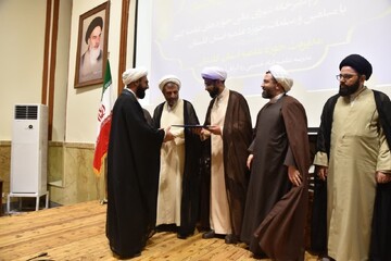 استعدادهای برتر و طلاب برگزیده گرگان تجلیل شدند+ تصاویر