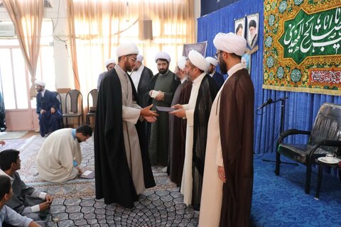 تصاویر/ تجلیل از طلاب برگزیده مدارس علمیه شرق استان گلستان