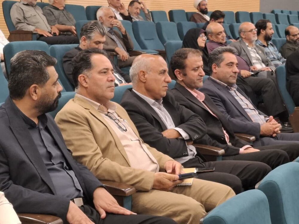 کشورمان نیاز به مدیران متخصص، متعهد و جهادی دارد