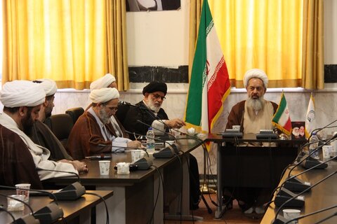 تصاویر/ جلسه « جهاد تبیین» در آستانه انتخابات ریاست جمهوری در کرمانشاه
