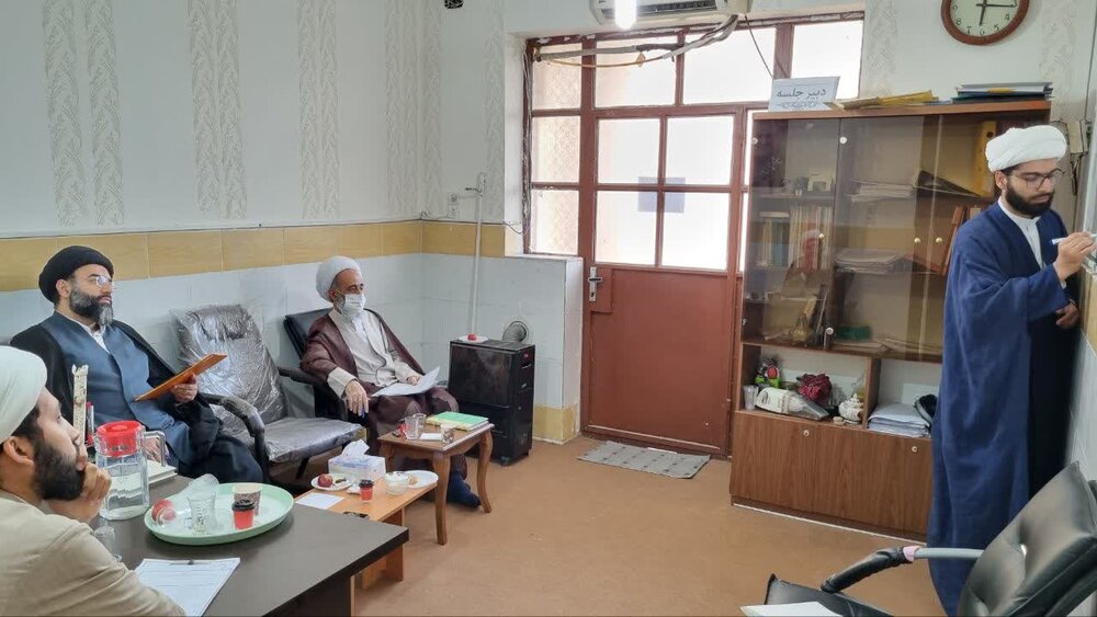برگزاری آزمون شفاهی استادی فراگیر در حوزه علمیه خوزستان + تصاویر