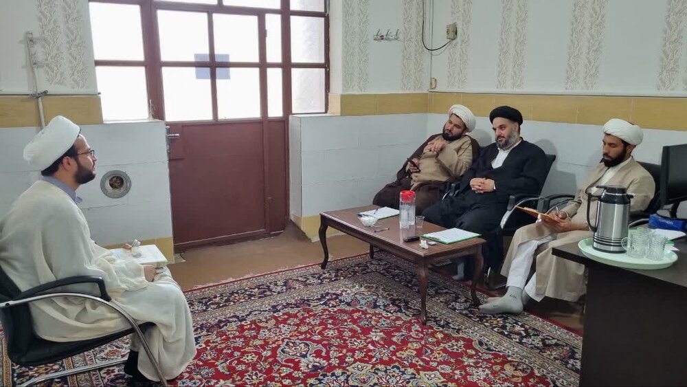 برگزاری آزمون شفاهی استادی فراگیر در حوزه علمیه خوزستان + تصاویر