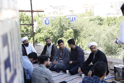 تصاویر/ تجلیل از ممتازین مدرسه علمیه امام صادق(ع) اصفهان در کنار گنبد فیروزه ای