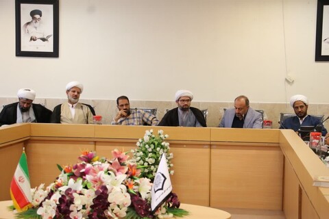 تصاویر/ جلسه هم اندیشی مسئولین آموزش مدارس علمیه حوزه علمیه اصفهان