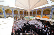 العتبةُ العلويّةُ المقدّسة تنظّم مسيرة حاشدة بمشاركة ألف يتيم لتجديد البيعة للإمام عليٍّ (ع) + صور
