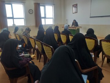 برگزاری نشست بصیرتی _سیاسی با موضوع آرایش سیاسی انتخابات