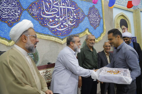 تصاویر / همایش "مهرواره قلم و غدیر" در بقعه مطهر علی بن بابویه قمی(ره)