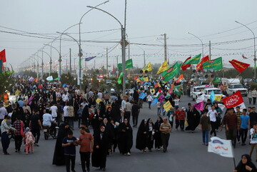 حاشیه نگاری بر شادی پیمایی عید غدیر / مردمی که ندیده، عاشقش شدند