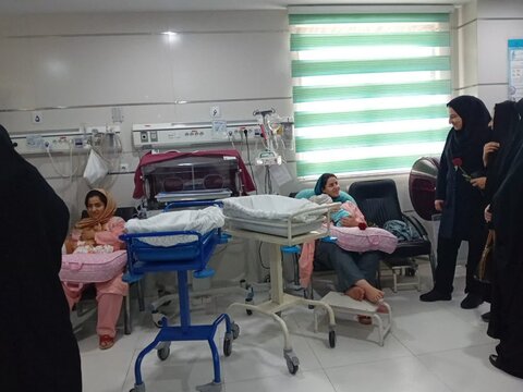 تصاویر/بازدید مدیر موسسه آموزش عالی ریحانة الرسول ساوه از مادران و نوزادان تازه متولد شده در بیمارستان شهید چمران