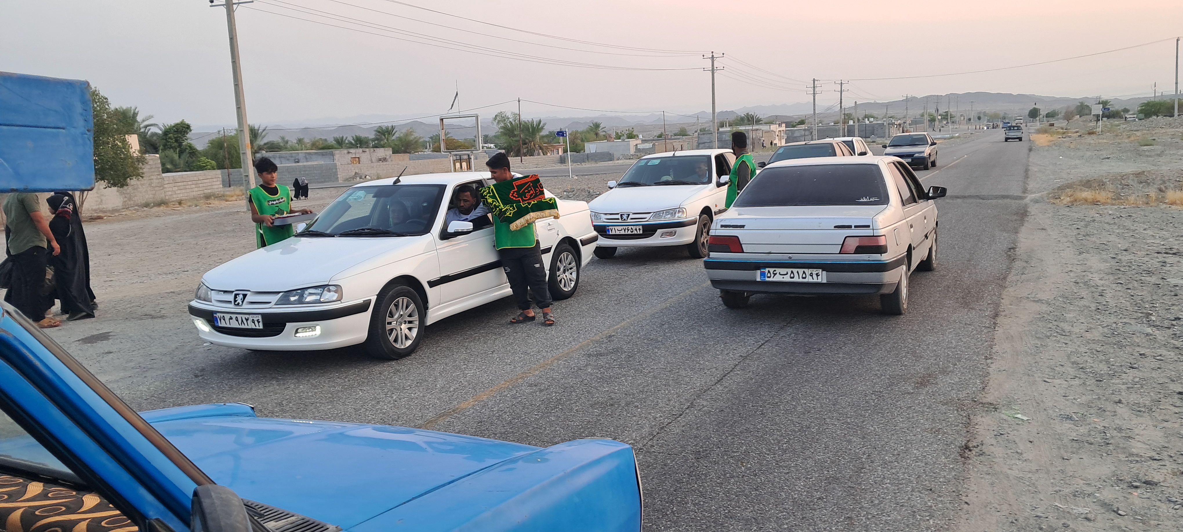 فعالیت ایستگاههای صلواتی عید غدیر در روستای سرمازغ شهر سندرک