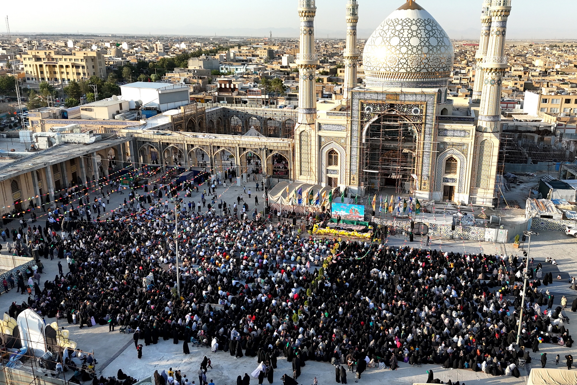 تصاویر/ جشن عید غدیر در حرم حضرت زینب(س) خواهر امام رضا(ع) در اصفهان