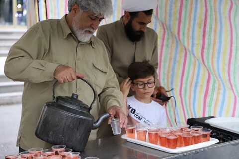 تصاویر/ ایستگاه صلواتی چله خدمت "قرارگاه حوزوی عهد خدمت حوزه علمیه استان آذربایجان شرقی"