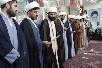 طلاب زنجانی ملبس به لباس مقدس روحانیت شدند