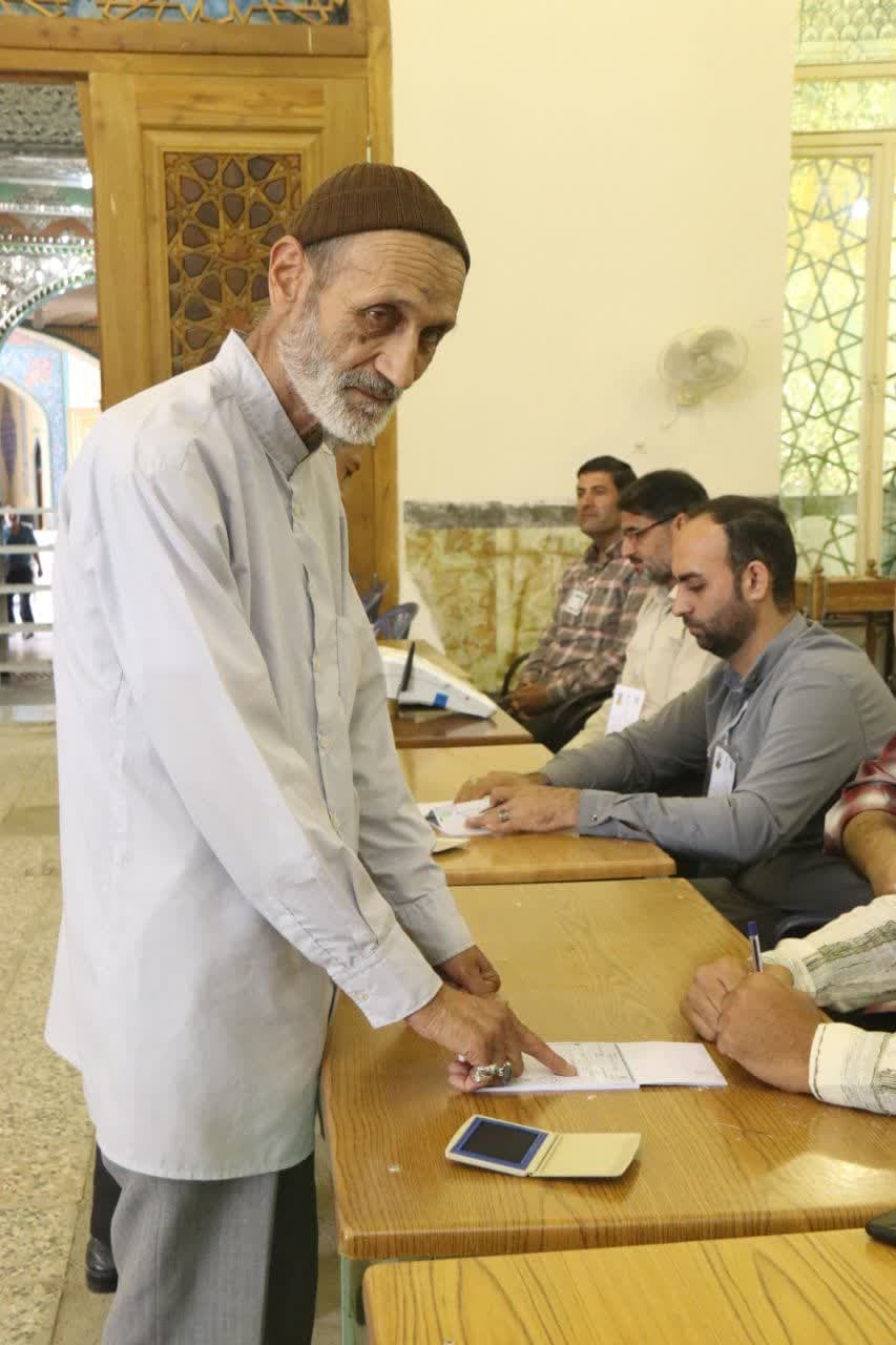 به شکوه خود آراسته شدن تاریخ ایران در جوار ضریح هلال بن علی(ع)