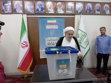 مردم کسی را انتخاب کنند که ادامه دهنده راه شهید رئیسی باشد