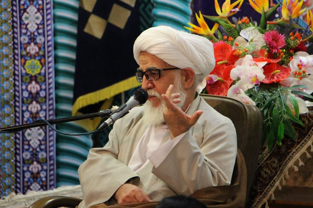 برگزاری مراسم عمامه گذاری طلاب در حسینیه فاطمه الزهرا(س)