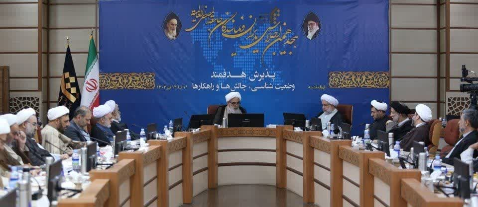 شهید رئیسی در هزار روز خدمت حدود ۲۵۰۰ ساعت پرواز داشتند