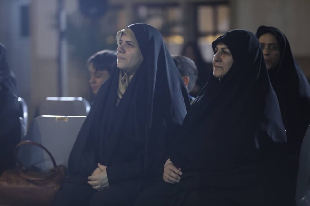 صدها آیه در شأن و منزلت خانواده در قرآن آمده است