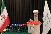 تصاویر / شرکت رئیس مجمع تشخیص مصلحت نظام در دور دوم انتخابات ریاست‌جمهوری چهاردهم