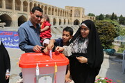 تصاویر/ حضور پرشور مردم اصفهان در  مرحله دوم چهاردهمین دوره انتخابات ریاست جمهوری