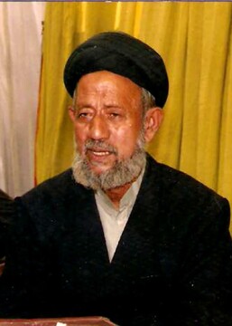 عالمی که مردمی بودن ویژگی برجسته او بود