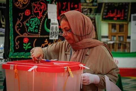 تصاویر/ حضوری بوشهری‌ها در دور دوم انتخابات