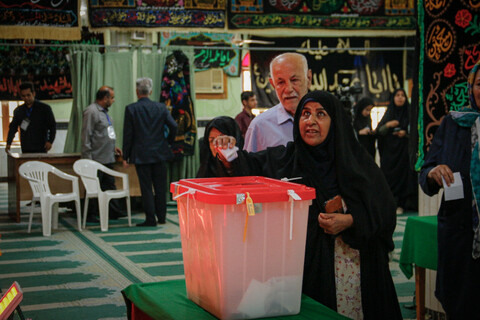 تصاویر/ حضوری بوشهری‌ها در دور دوم انتخابات