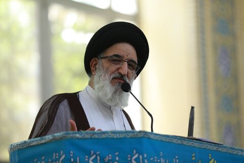 حسینی همدانی