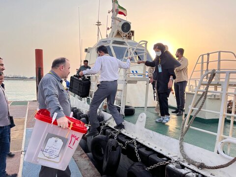 تصاویر| رای گیری از خدمه کشتی‌ها در خلیج فارس