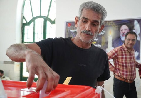 تصاویر| انتخابات ریاست جمهوری در ایسین بندرعباس