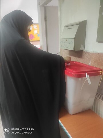 تصاویر/حضور نردم شهرستان غرق آباد در انتخابات ریاست جمهوری