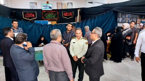 تصاویر/حماسه حضور مردم آران و بیدگل در دومین دوره چهاردهمین انتخابات ریاست جمهوری