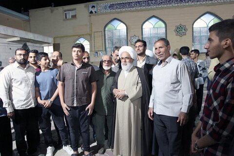 تصاویر/ حضور امام ‌جمعه کرمانشاه در مسجد «ثارالله» شهرک ظفر کرمانشاه