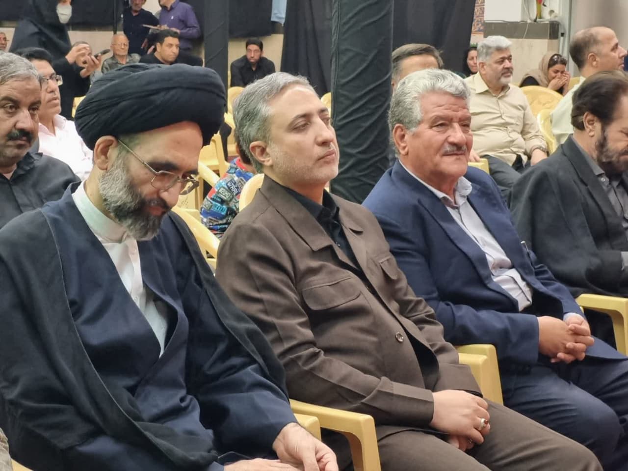 تصاویر/ مراسم چاووش محرم همراه با غبارروبی مقبره پرچمدار شعر عاشورایی، محتشم کاشانی