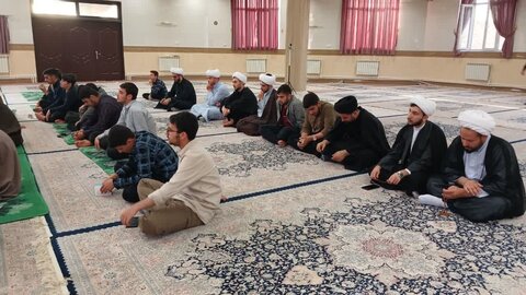 تصاویر/  برگزاری اختتامیه قرآنی دوره اول طرح تابستانی در مدرسه علمیه سلماس