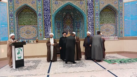 تصاویر/  برگزاری اختتامیه قرآنی دوره اول طرح تابستانی در مدرسه علمیه سلماس