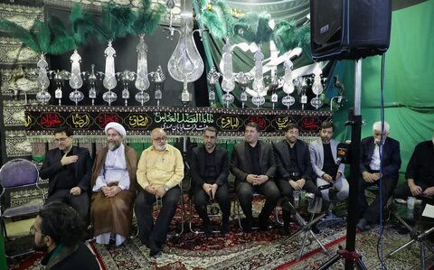 تصاویر/مسئولان یزدی در جمع عزاداران حسینی حضور یافتند