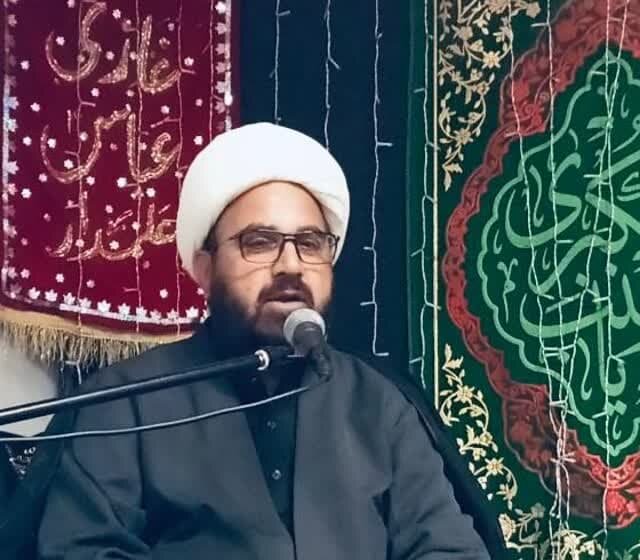 مجالس عزاء میں ہمیں اصول و فروع دین اور معاشرے میں  بہترین زندگی گزارنے کا درس ملتا ہے