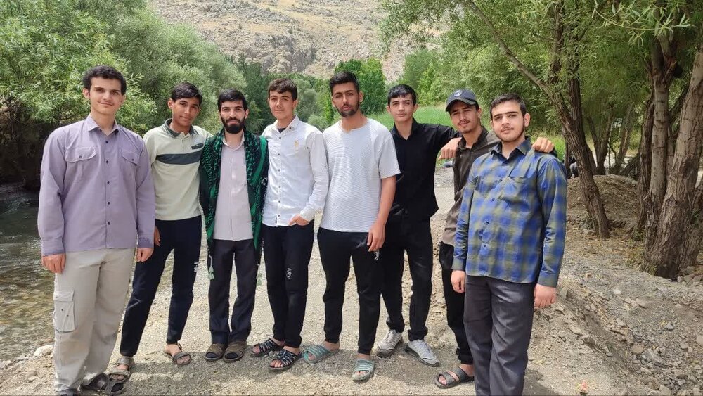 اردوی تفریحی طلاب در سراب گاماسیب (نهاوند)