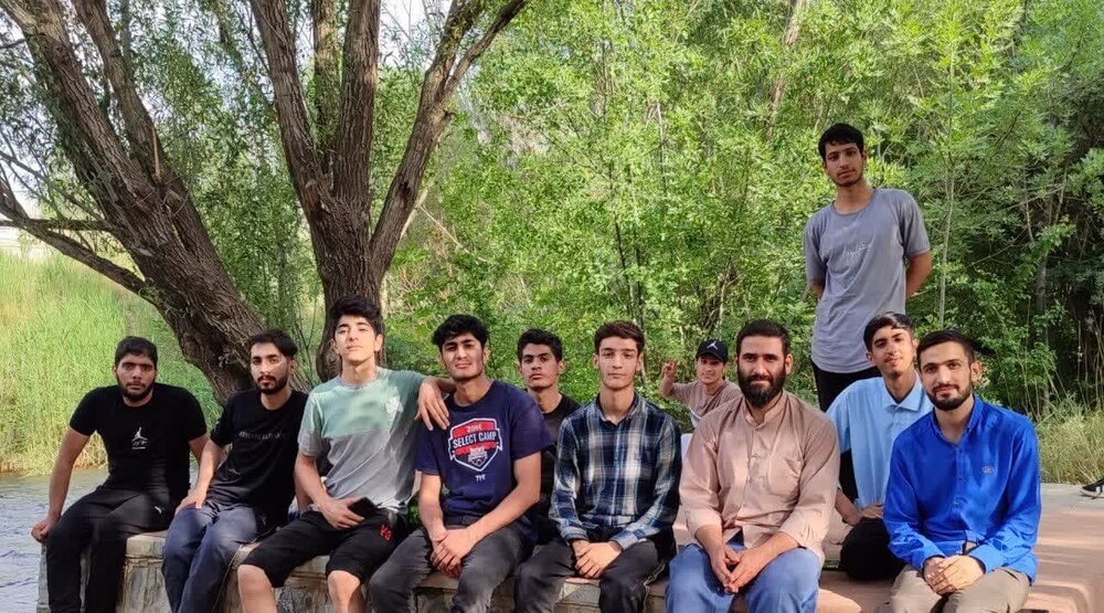 اردوی تفریحی طلاب در سراب گاماسیب (نهاوند)